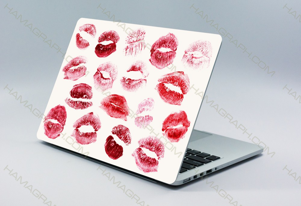 kiss me استیکر لپ تاپ و برچسب لپ تاپ و استکین لپ تاپ طرح بوسه رژ لب
