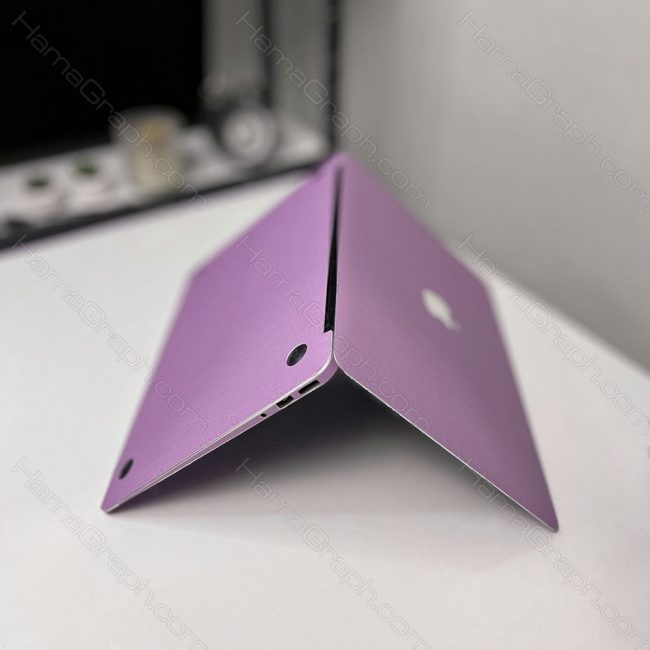 اسکین کامل مک بوک بافت برجسته طرح purple pastel